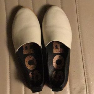 Soren Ella slip on